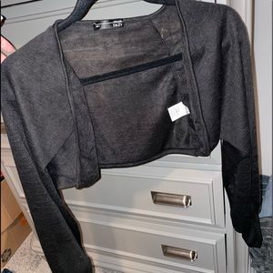 Cropped black sweater size L